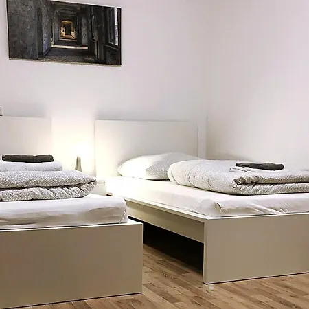 Apartment Cosy Three With Flatscreen Tv