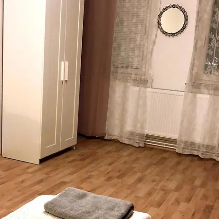 Apartment Cosy Three With Flatscreen Tv *