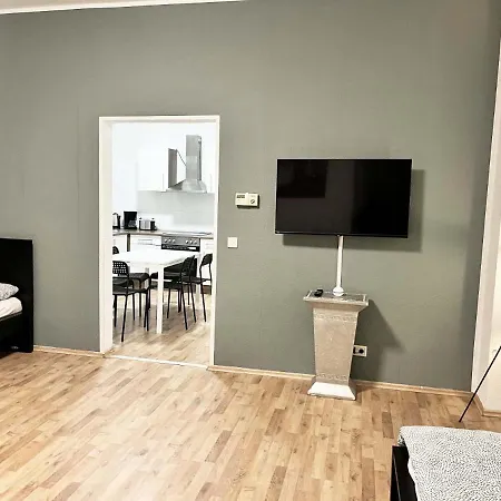 Apartment Cosy Three With Flatscreen Tv