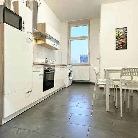 Apartment Cosy Three With Flatscreen Tv